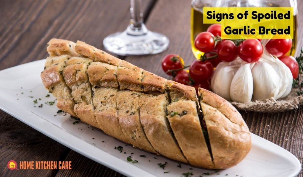 Signs of Spoiled Garlic Bread